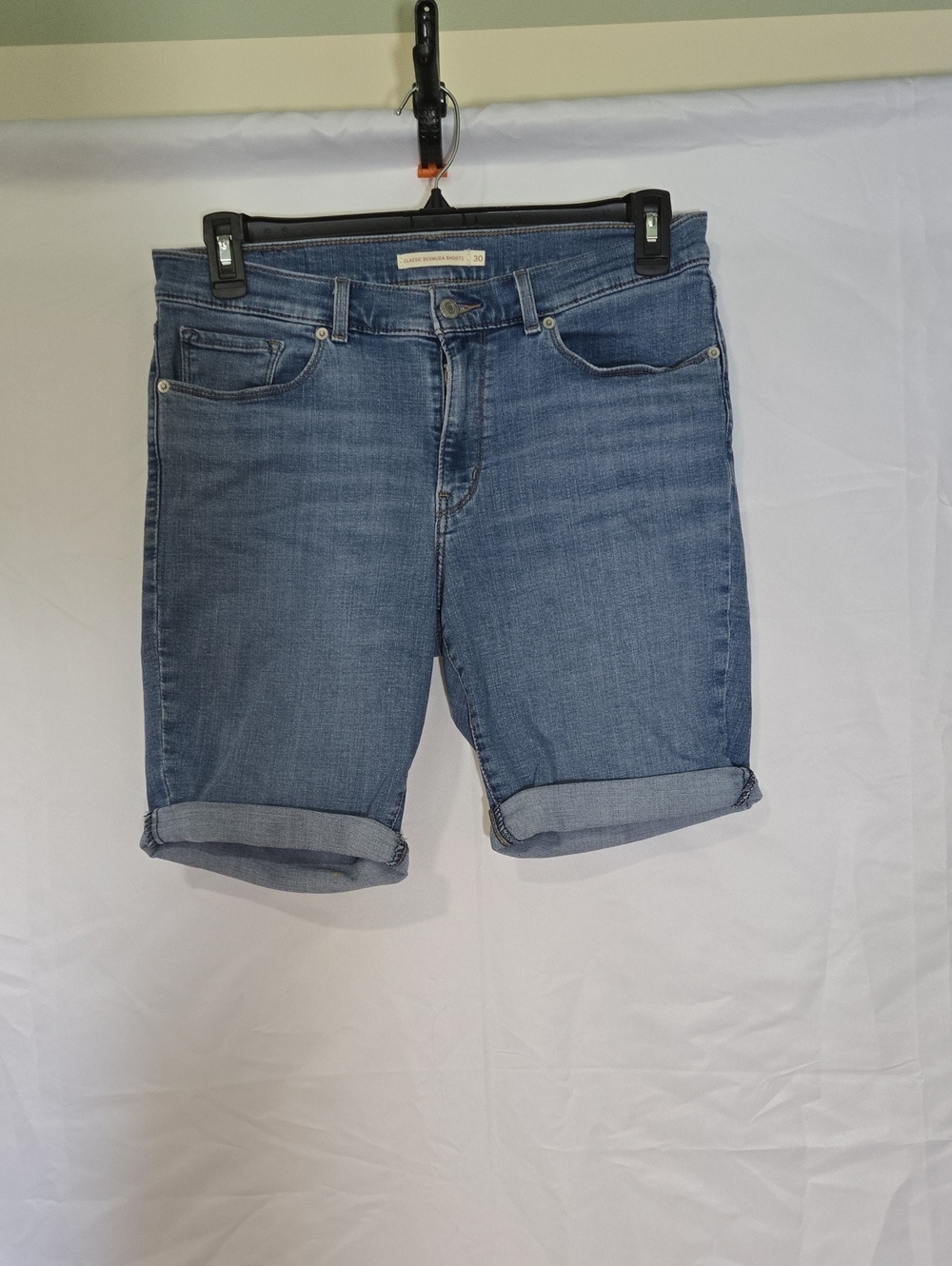 Levi's Women's Mid-Blue Denim Roll-Cuff Shorts